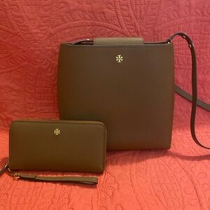 Tory Burch Purse & Wallet